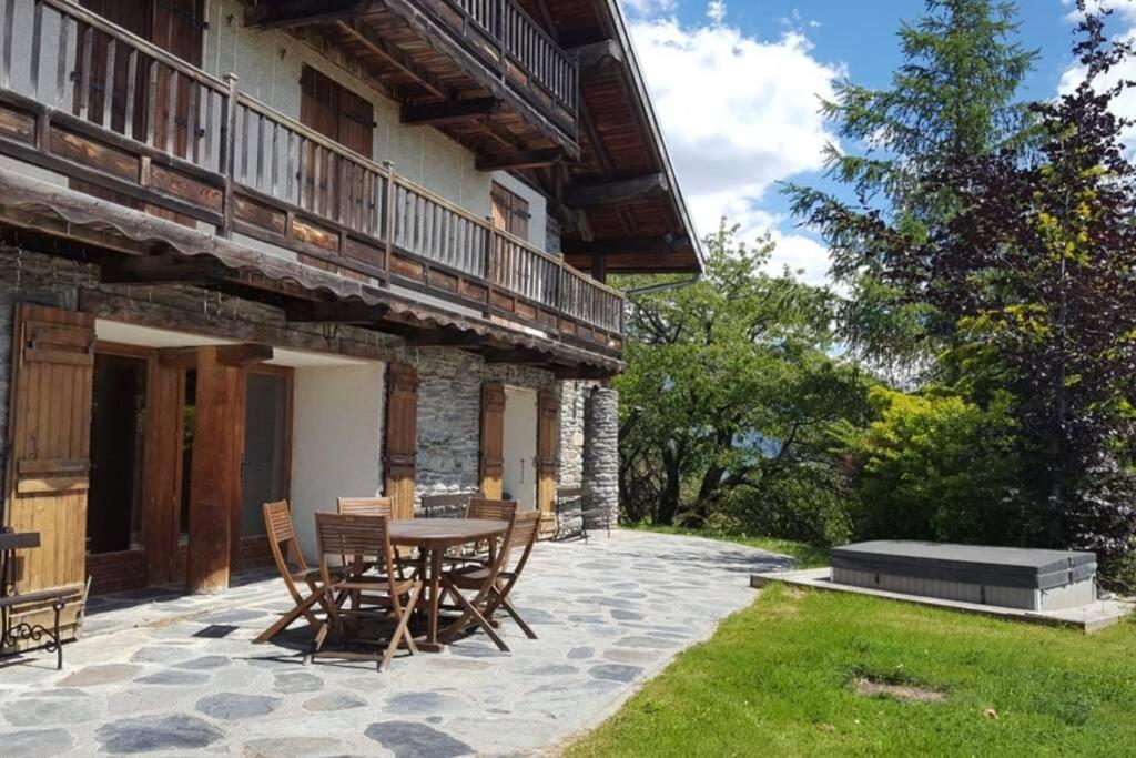 Chalet Paisible Montagne Avec Option Jacuzzi